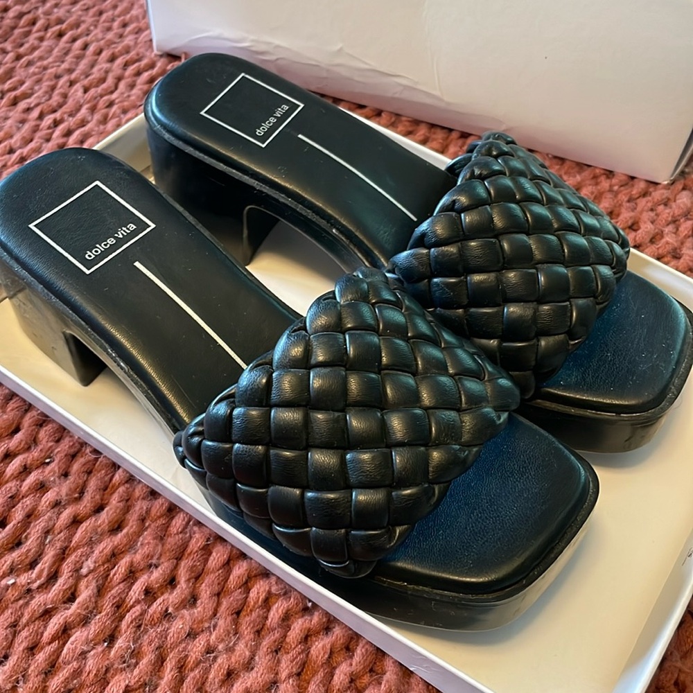 Dolce Vita black Woven Sandals